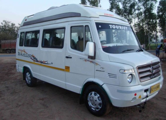 Tempo Traveller in Pushkar